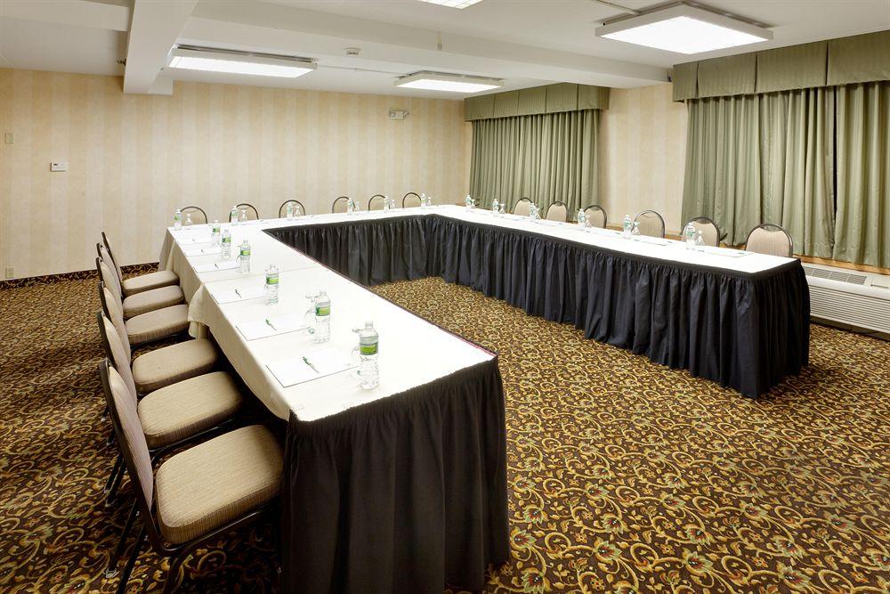 Fairfield Inn & Suites Springfield Enfield Eksteriør bilde